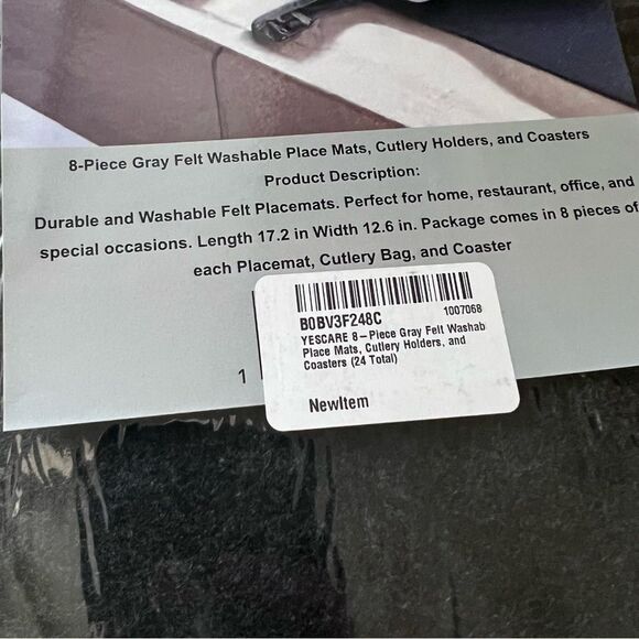 Set of 8 Gray Felt Washable Place Mats, Cutlery Holders, Coasters (24 Total) NWT - Picture 4 of 4